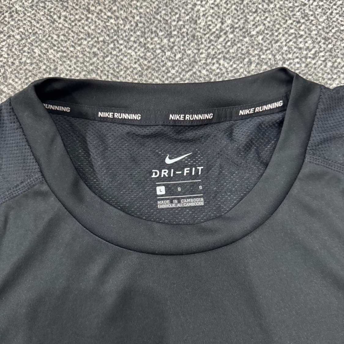 나이키 남여공용 스위프트  드라이핏 러닝 탱크 탑 상품이미지4