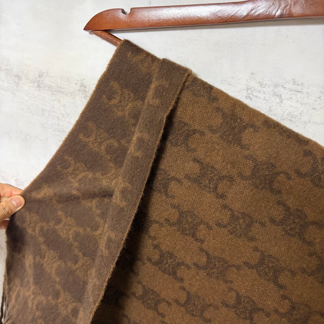 셀린느 24FW 캐시미어 머플러 상품이미지3