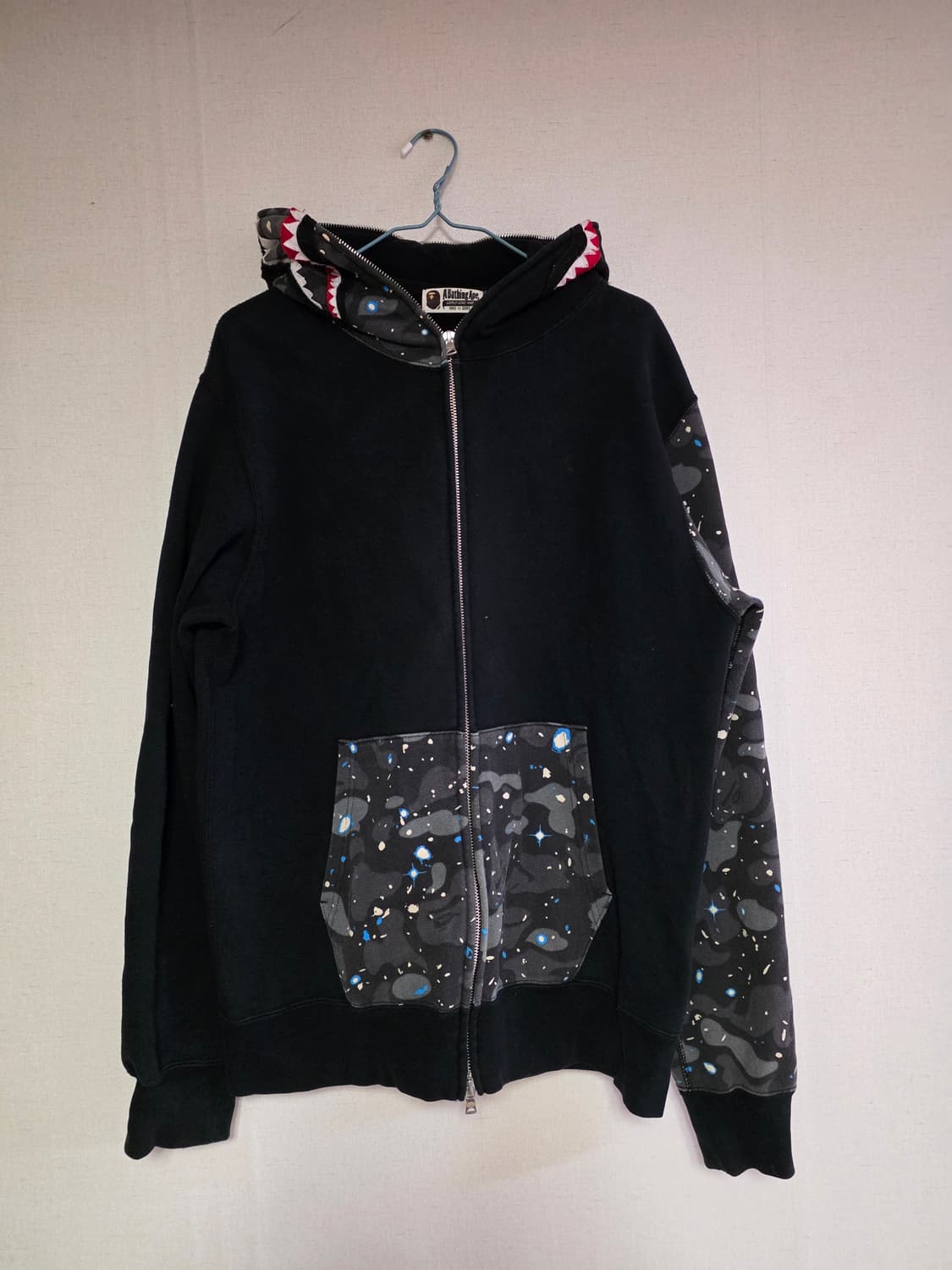 [XL] 베이프 스페이스 반 카모 샤크 후드집업 상품이미지1