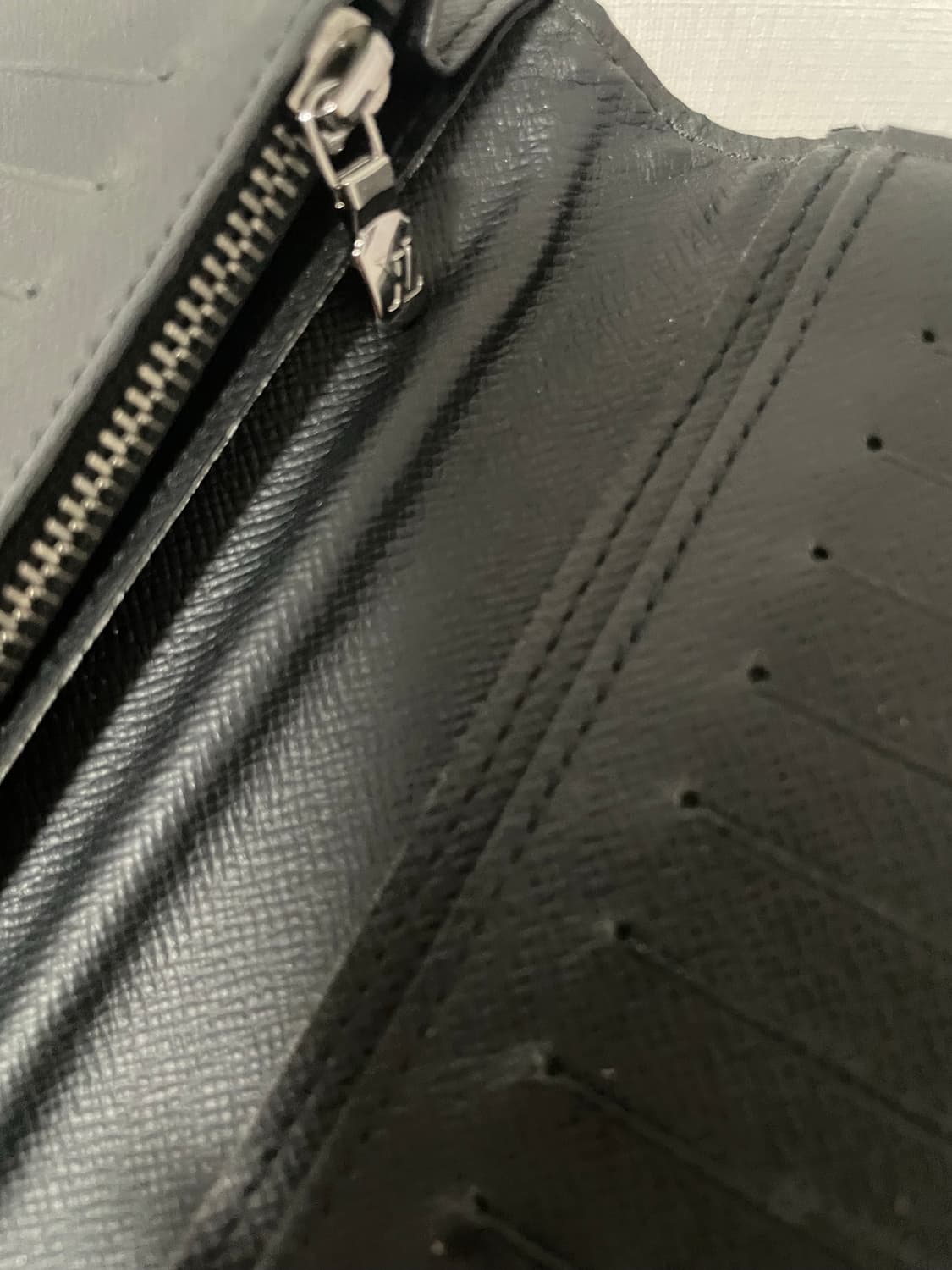 {정품} 루이비통 이클립스 브라짜 장지갑 상품이미지3