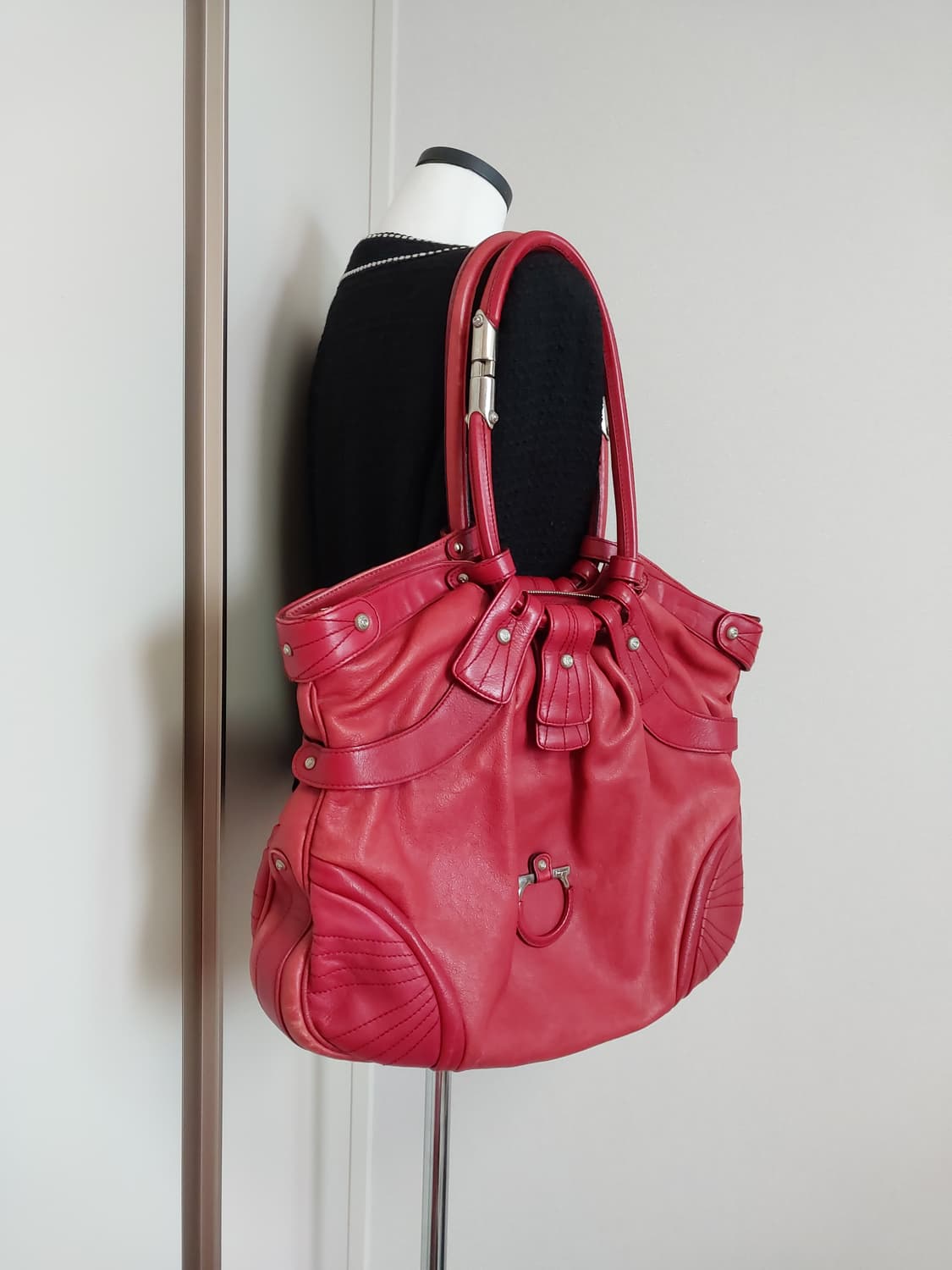 페라가모 가죽 가방 상품이미지4