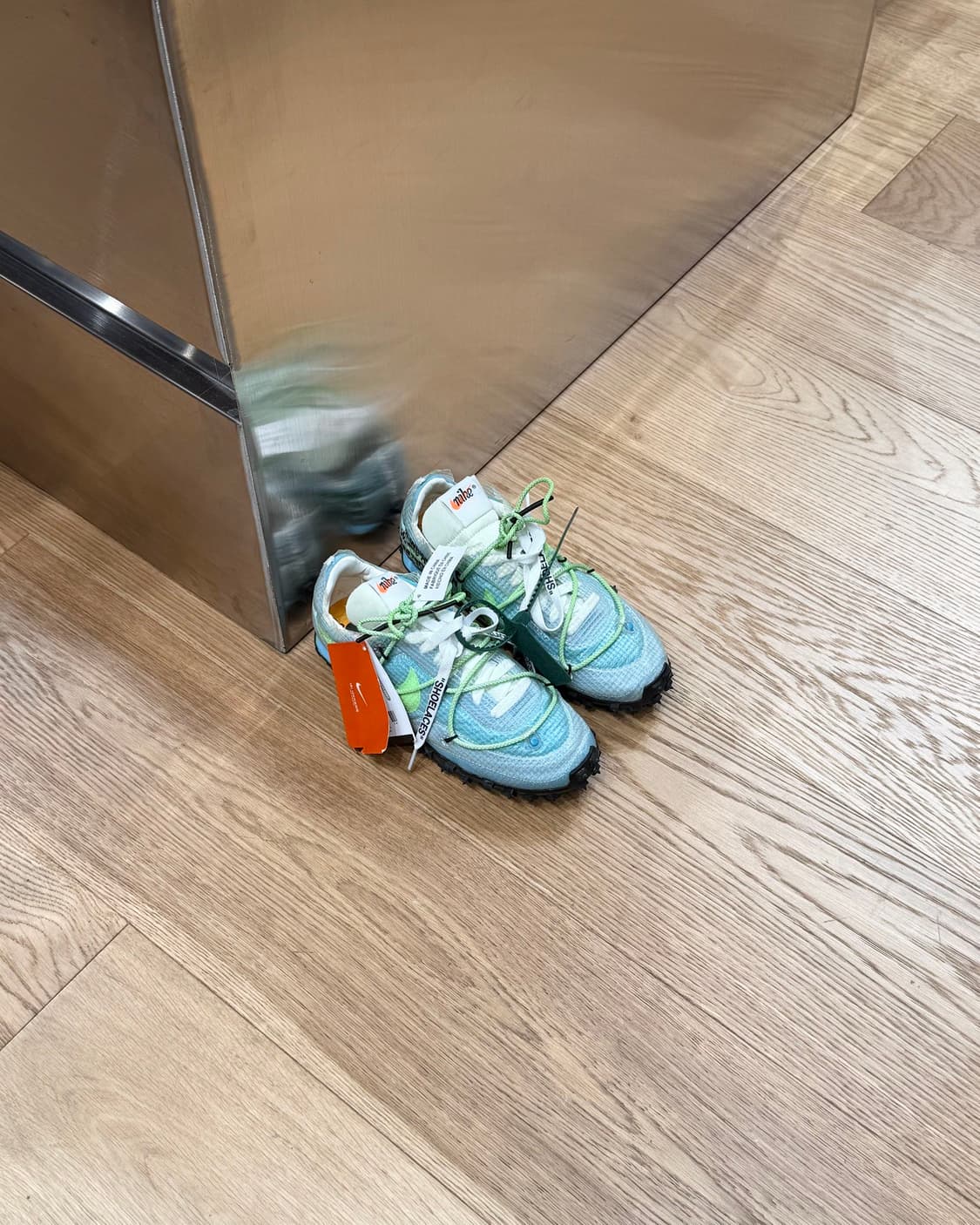 오프화이트 x 나이키 블루 와플 레이서 스니커즈  상품이미지1