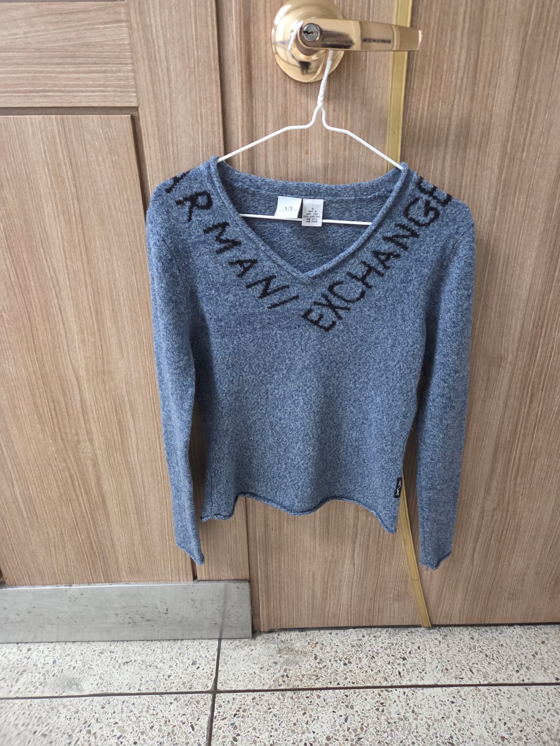 아르마니 익스체인지 V넥 니트 s 상품이미지1