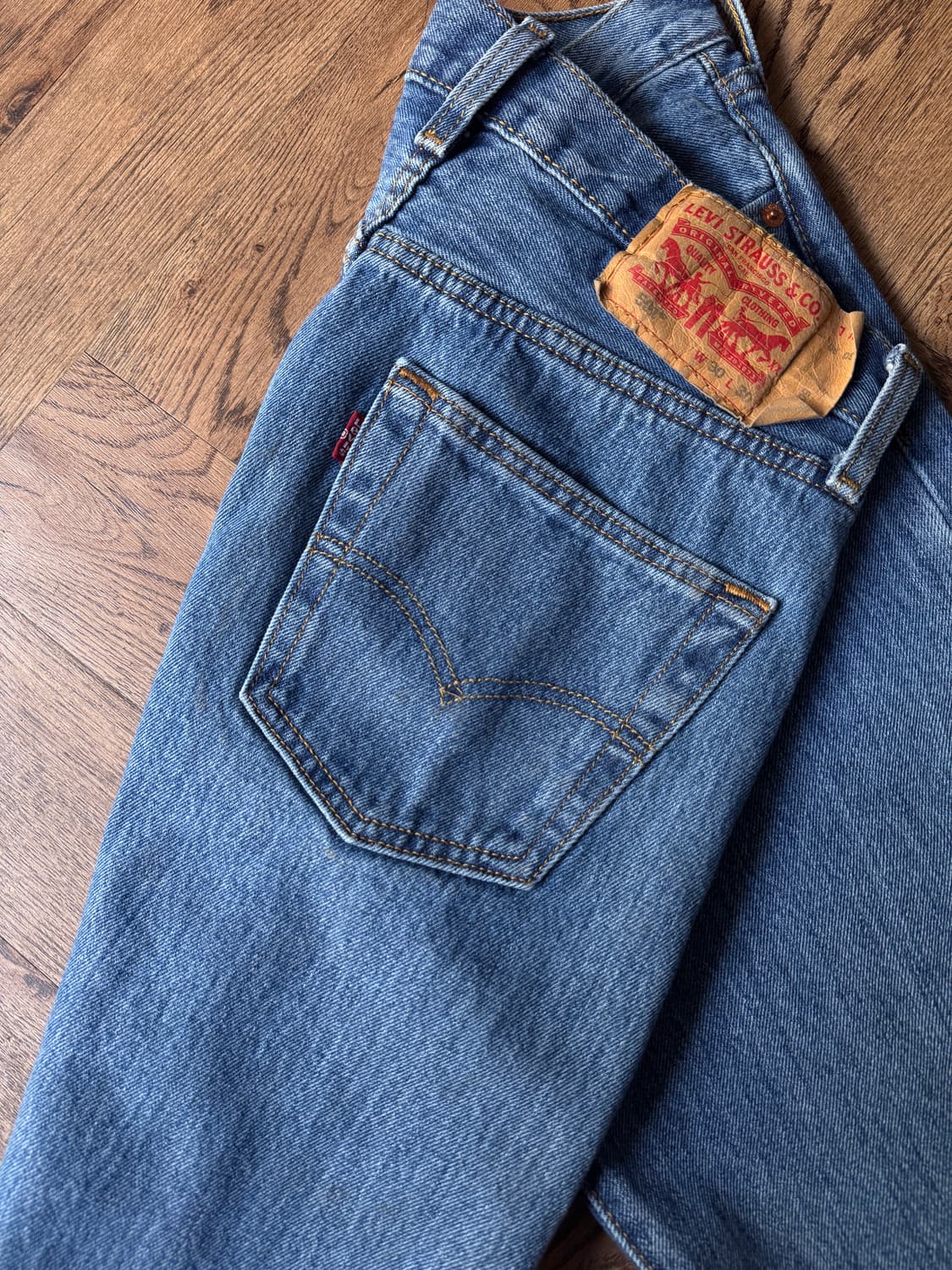 [30]리바이스 501 미디엄블루 워싱 스트레이트 데님 팬츠 상품이미지5