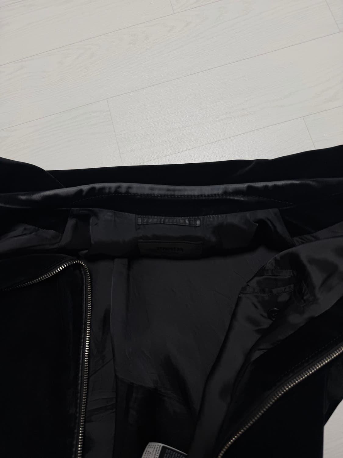 [L] 프라다 벨벳 블루종 자켓 블랙 정품 PRADA 상품이미지9