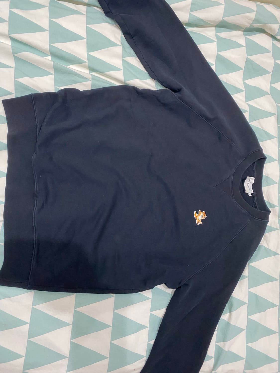 메종키즈네 블랙맨투맨 상품이미지2