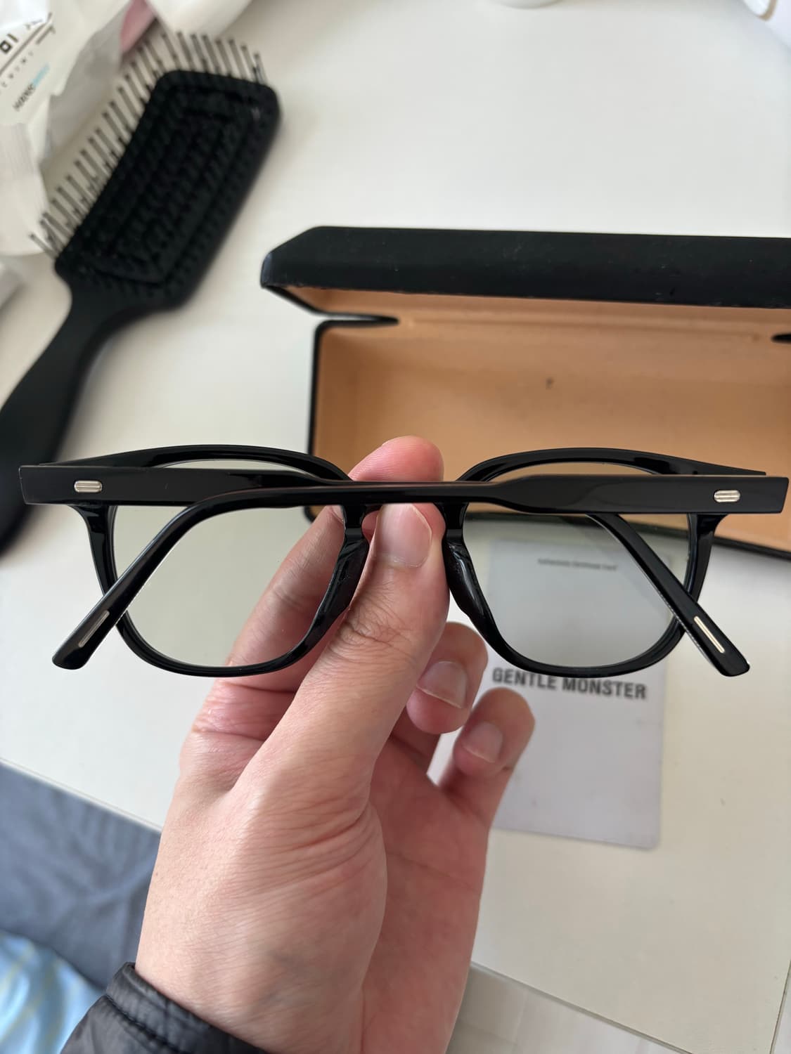 젠틀몬스터 안경 상품이미지2