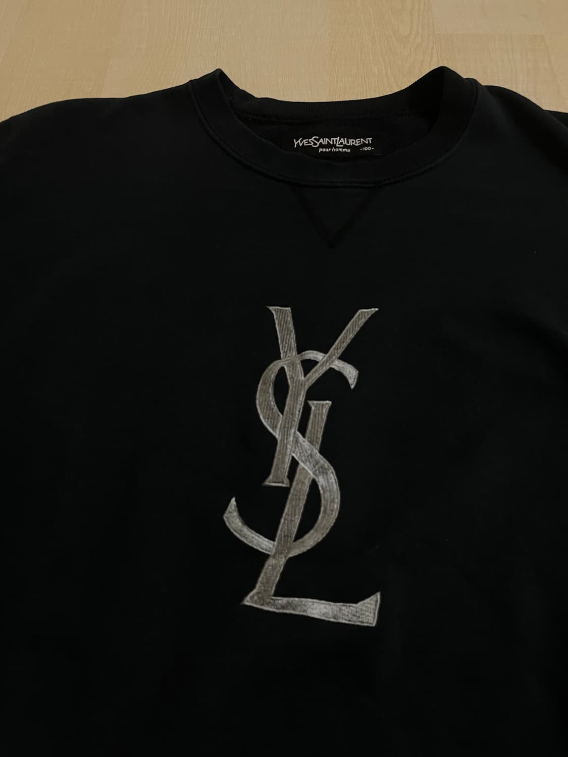 생로랑 로고 맨투맨 입생로랑 상품이미지3