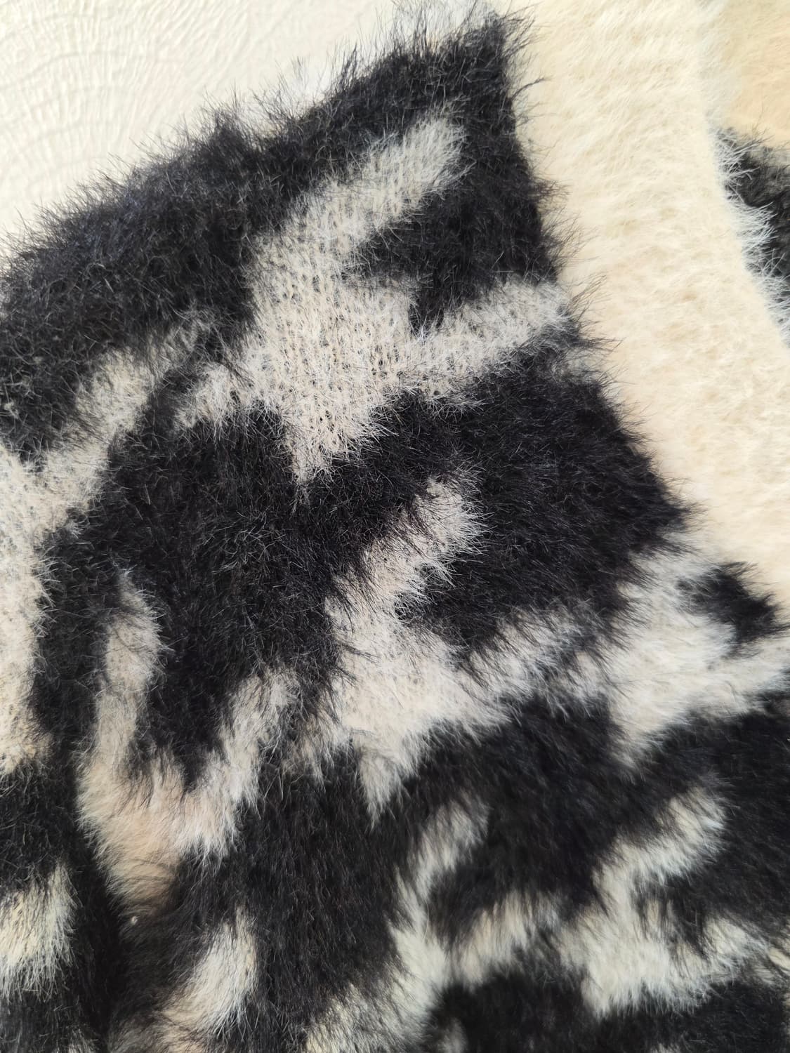 GUESS 하운즈투스  스웨터 가디건 상품이미지3