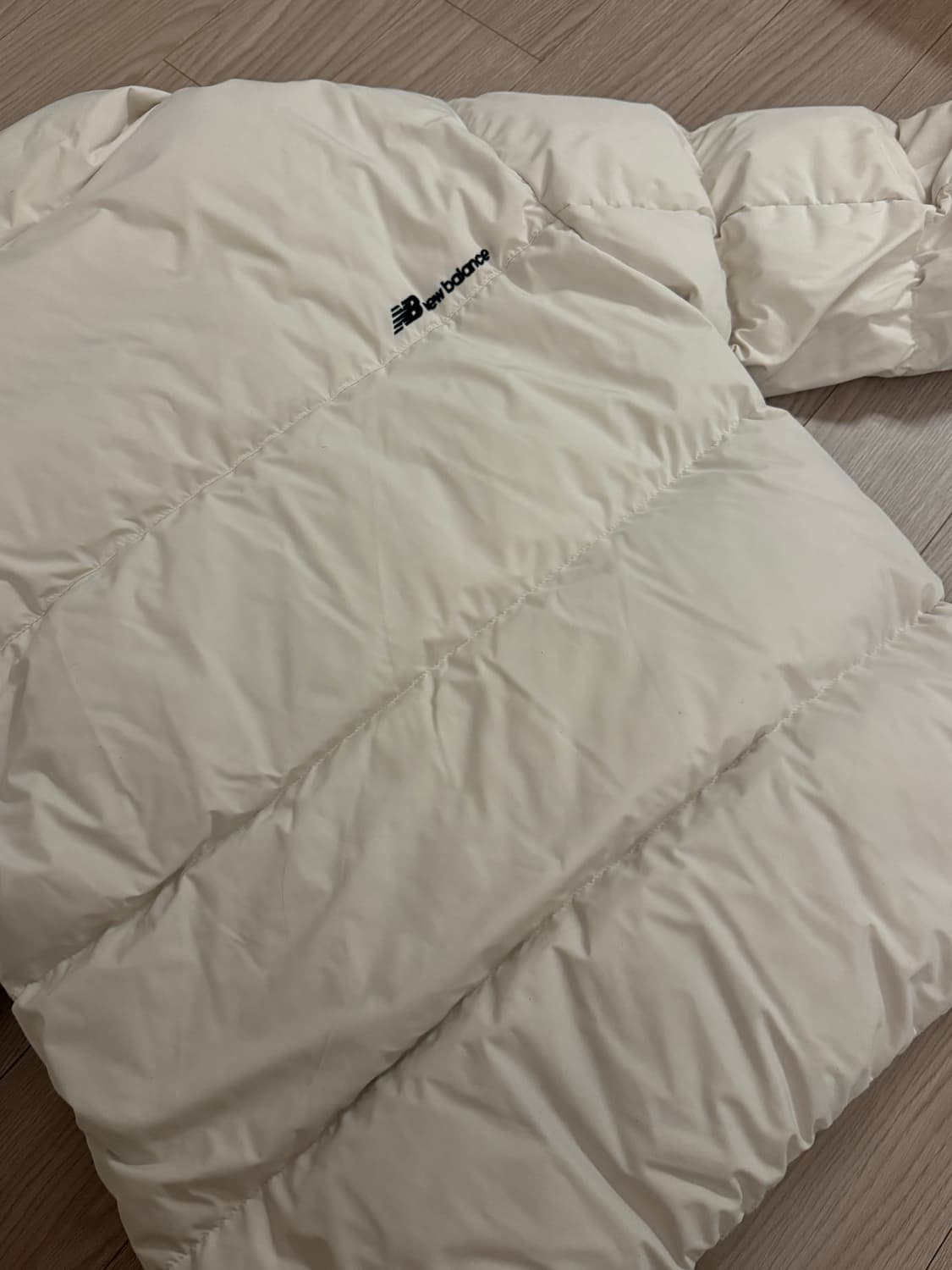 뉴발란스 숏패딩 아이보리 상품이미지4