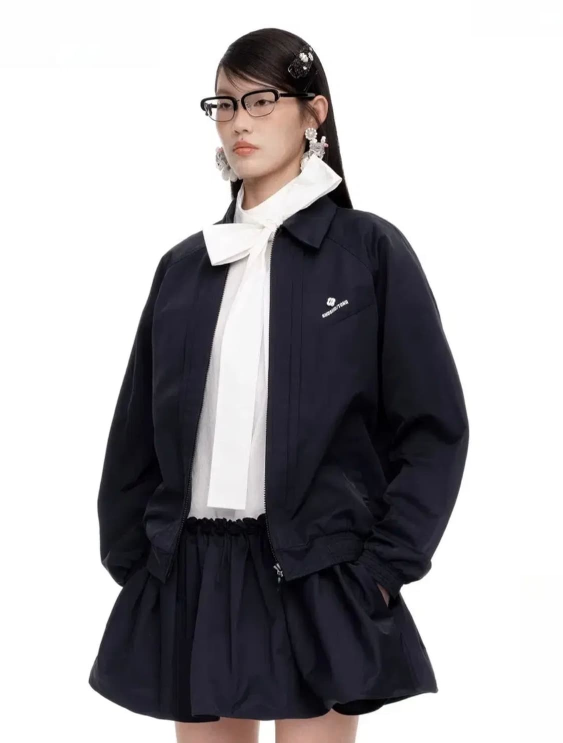 (8) 슈슈통 네이비 턱 디테일 스포츠 자켓 상품이미지3