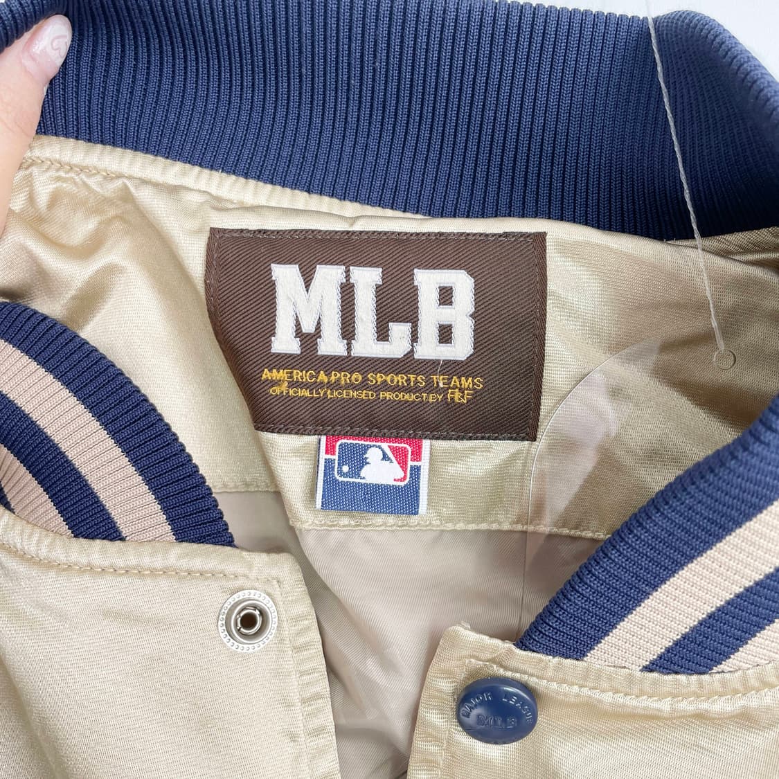 F1 엠엘비 MLB 밀워키 브루어스 바시티 자켓 XL사이즈 상품이미지7