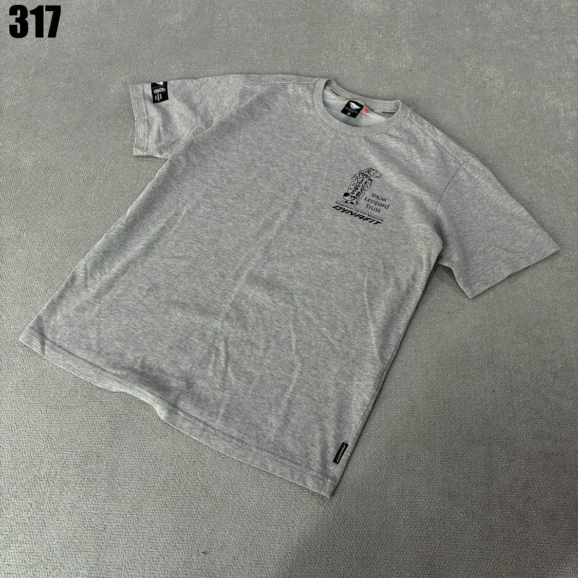 다이나핏 그레이 반팔 상품이미지1