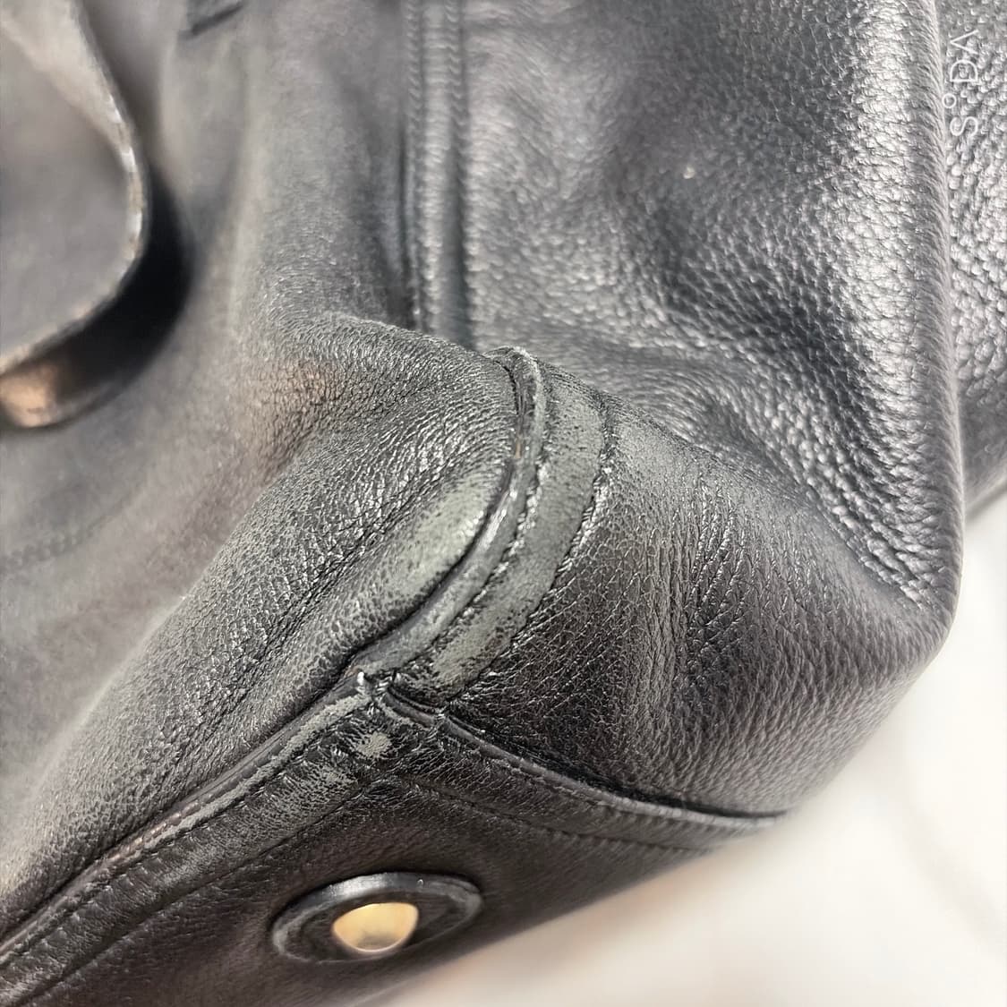 입생로랑 블랙 레더 토트백 상품이미지9