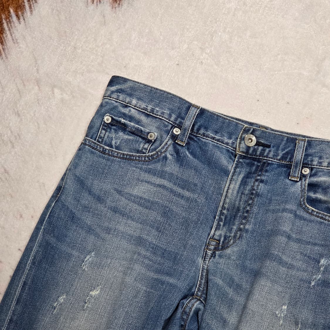 유니클로 데미지 중청 데님팬츠 상품이미지2