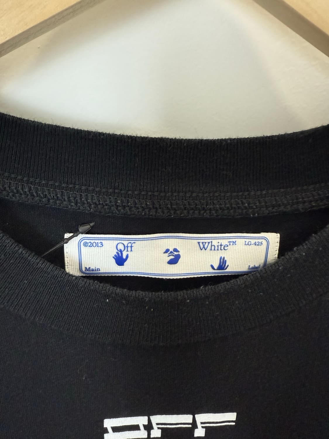 오프화이트 백프린팅 반팔티 블랙 상품이미지3