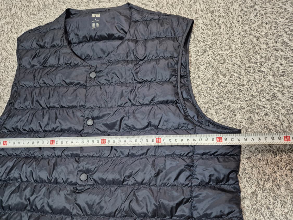 유니클로 남성 경량 다운 패딩 조끼 L 상품이미지10