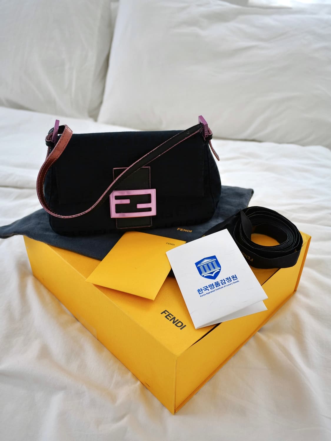[Fendi] Mamma Bag Mini 상품이미지1