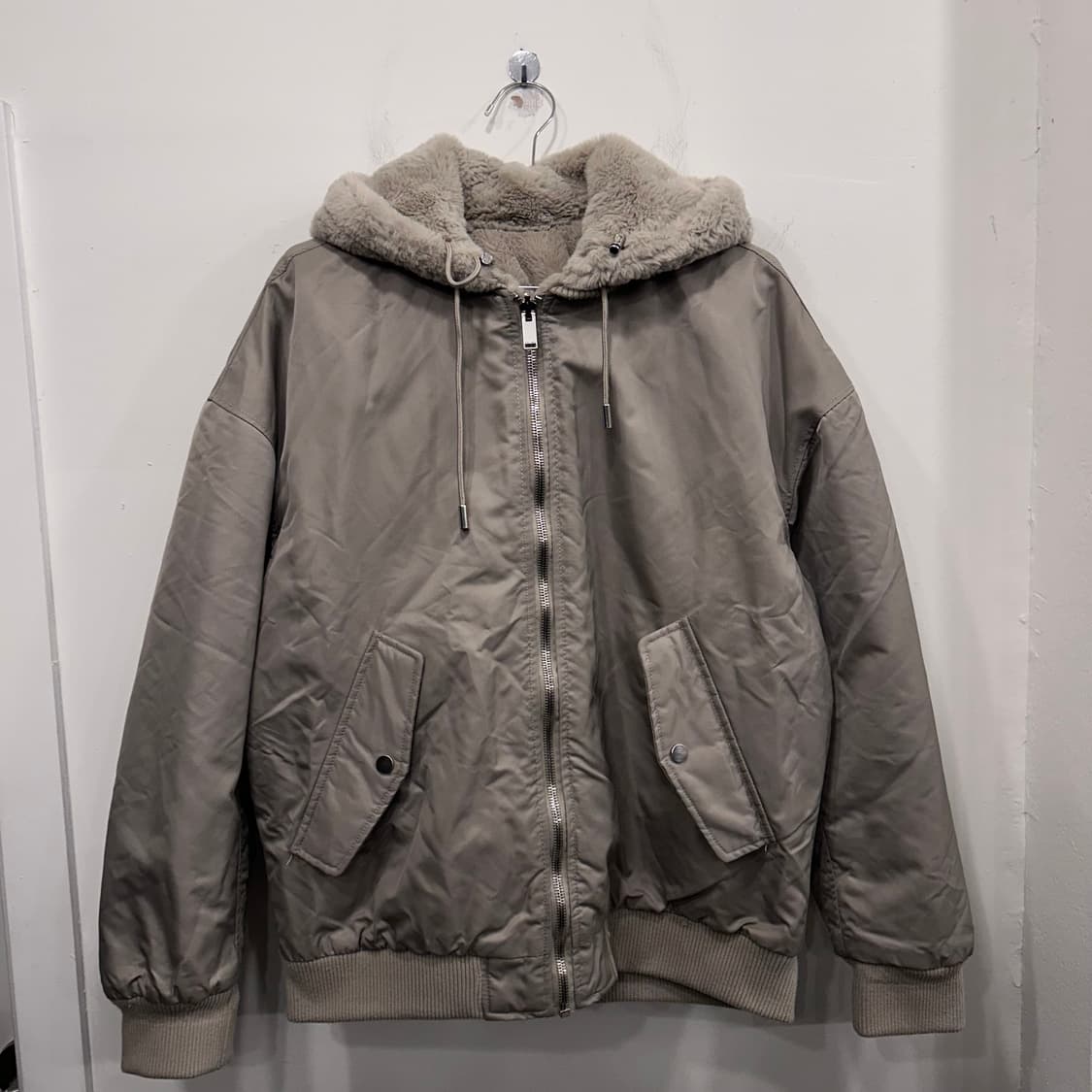 자라 맨즈 리버시블 밍크 후드 ma-1 항공점퍼 상품이미지2