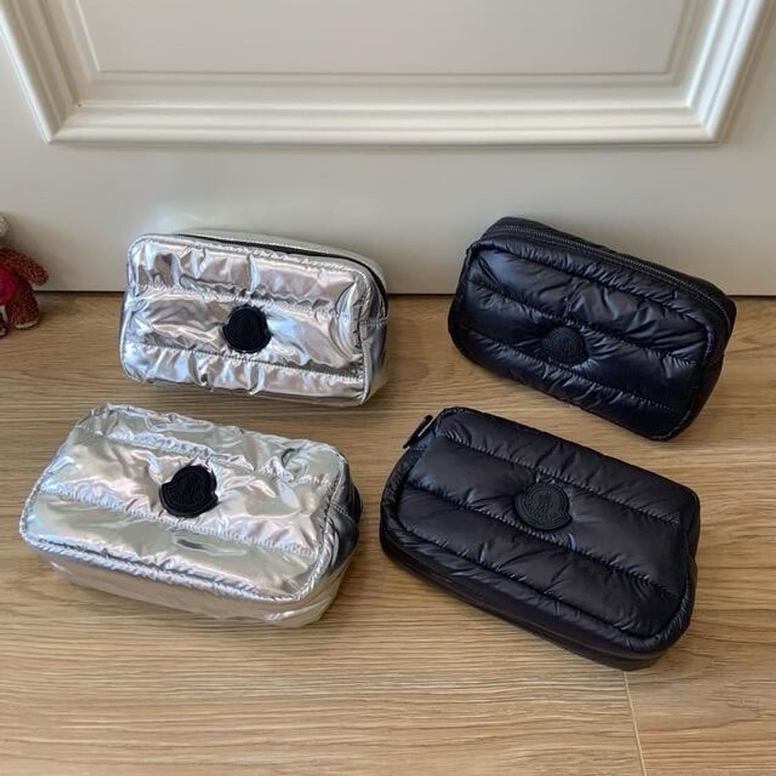 몽클레어 패딩파우치 골프파우치 퀄팅파우치 블랙 상품이미지9