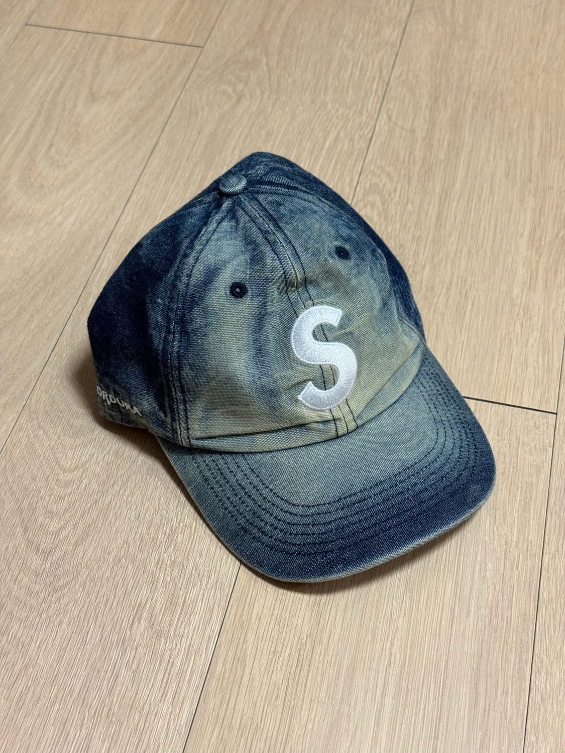 슈프림 25ss 코듀라 데님 S 로고 6 패널 캡 블리치드 인디고 상품이미지1
