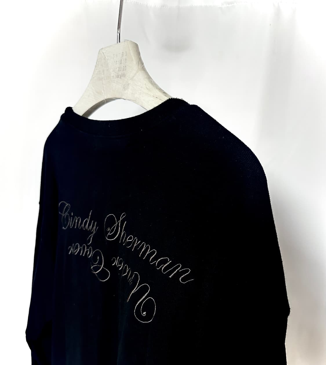 Undercover × Cindy Sherman 20s 시그니처 스웻 상품이미지9