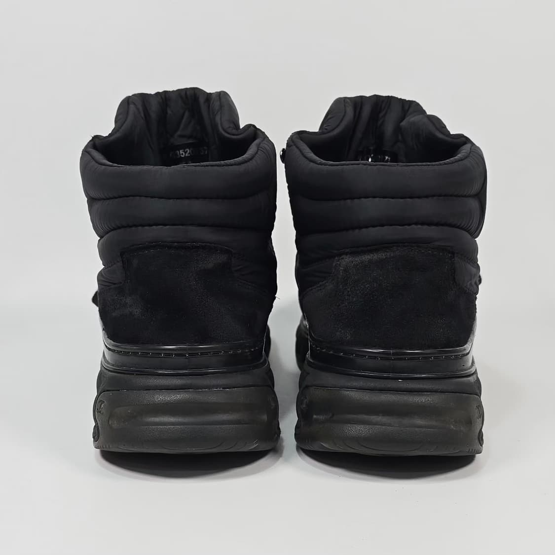 샤넬 패브릭 스웨이드 패딩 스니커즈 ( 245 ) 상품이미지3