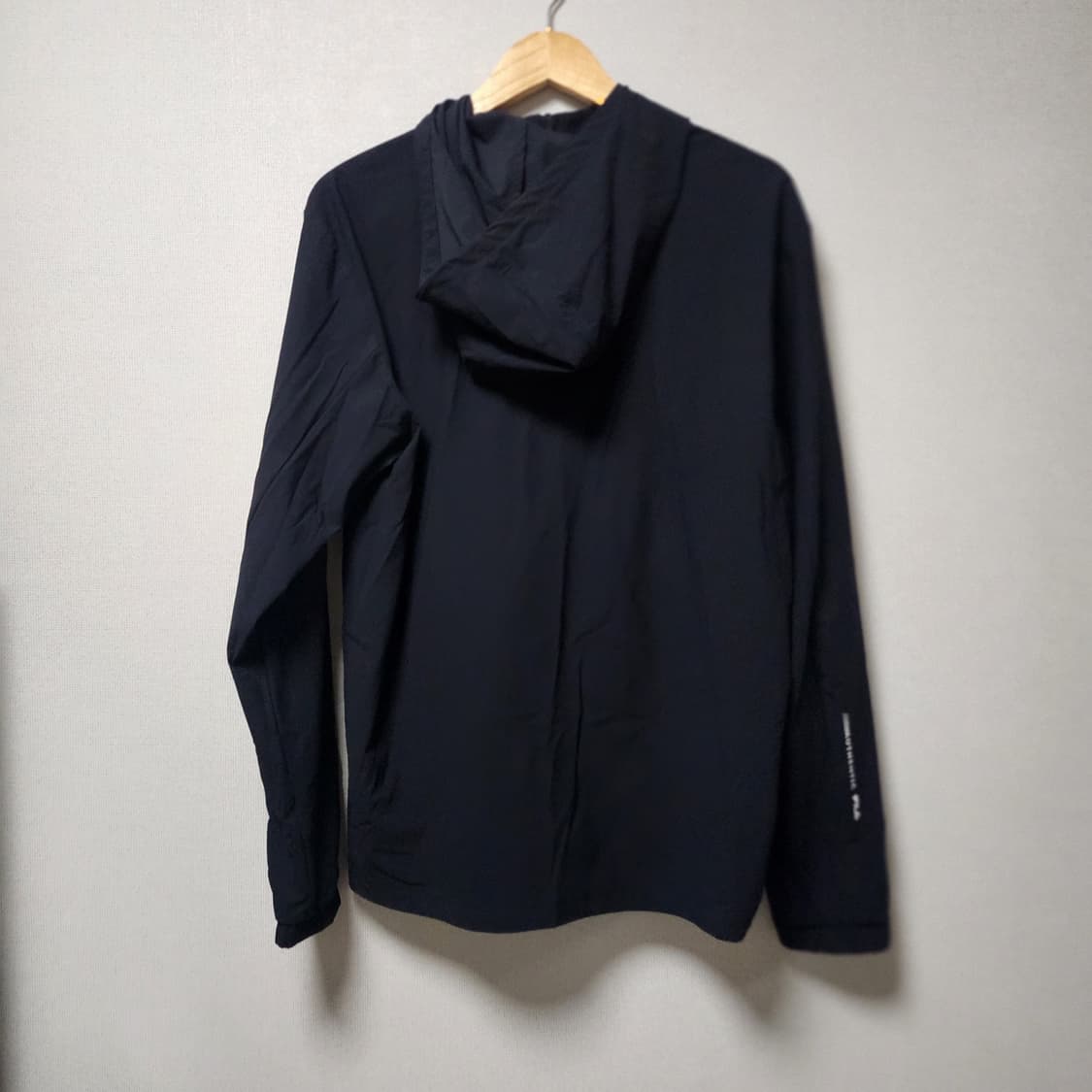 [XL] 휠라 바람막이 상품이미지2