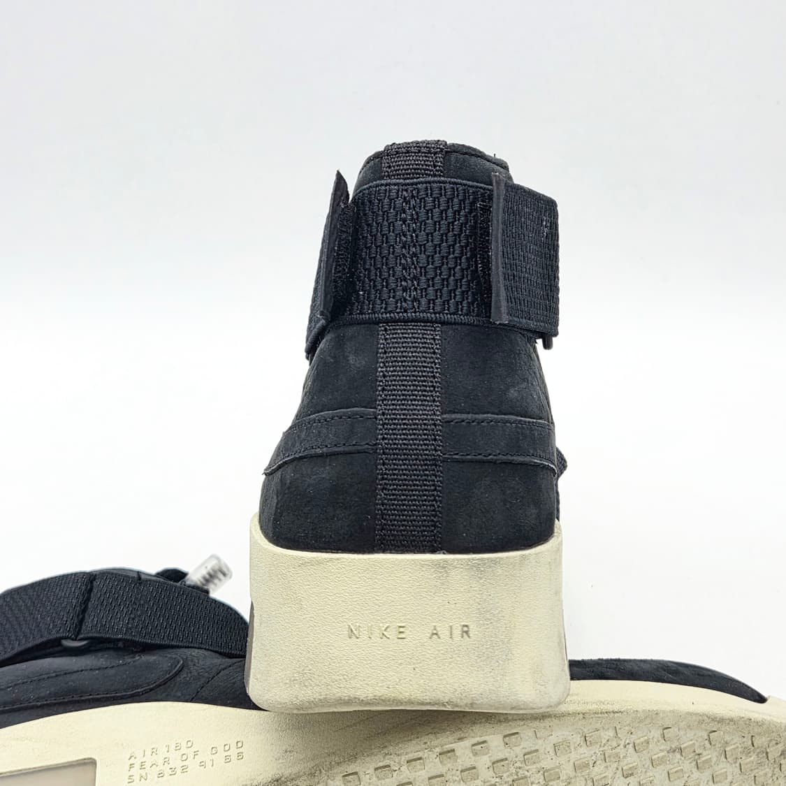 나이키 x 피어 오브 갓 에어 피어 오브 갓 레이드 블랙 (280) 상품이미지2