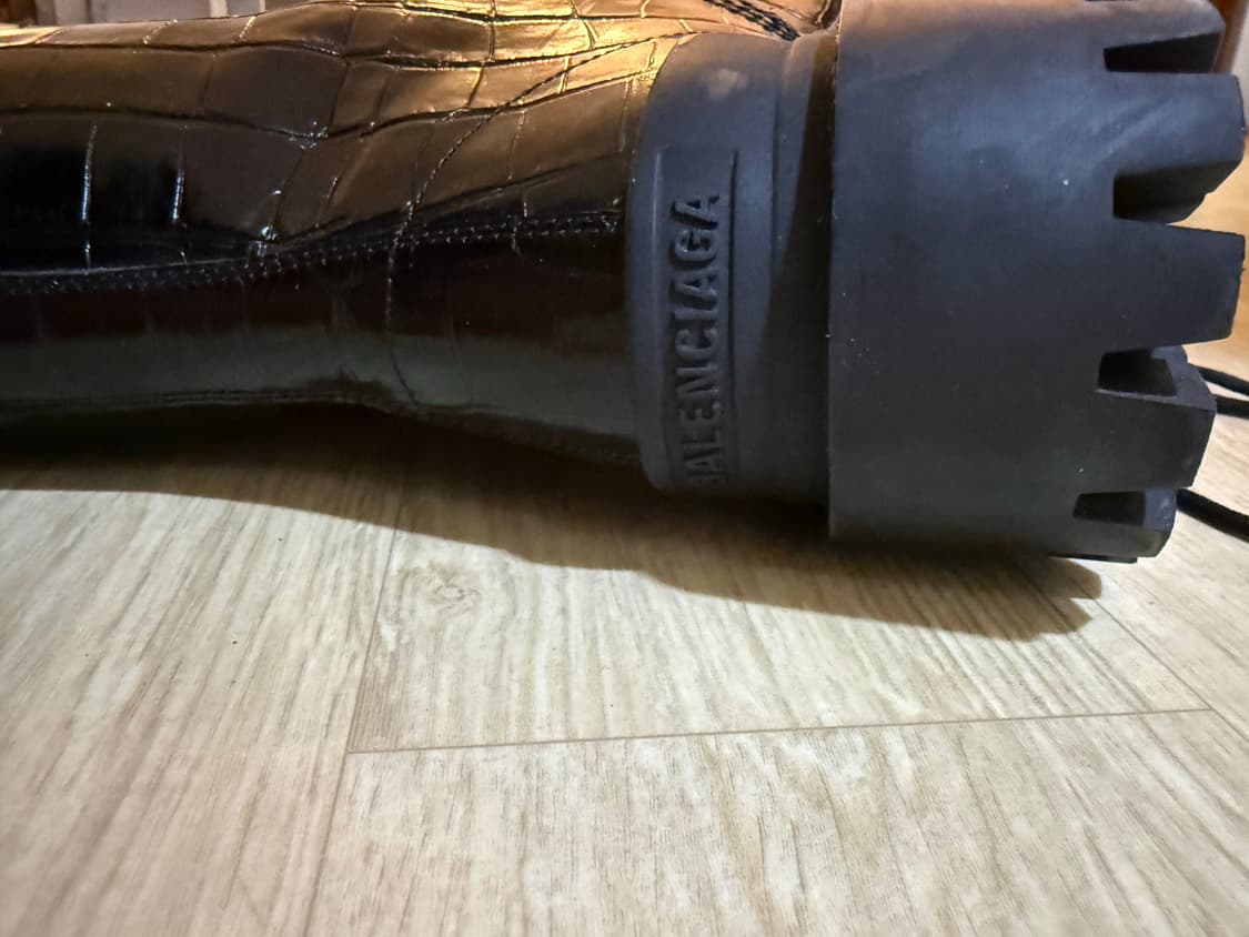 발렌시아가 스트라이커 부츠  상품이미지3