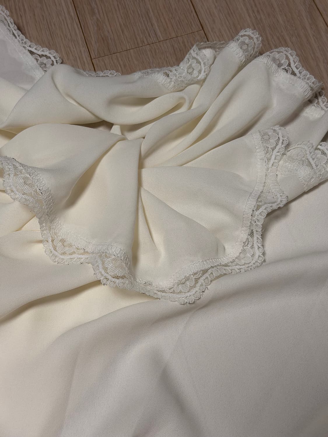 썬번프로젝트 Lace Layered Shirring One-piece 상품이미지3