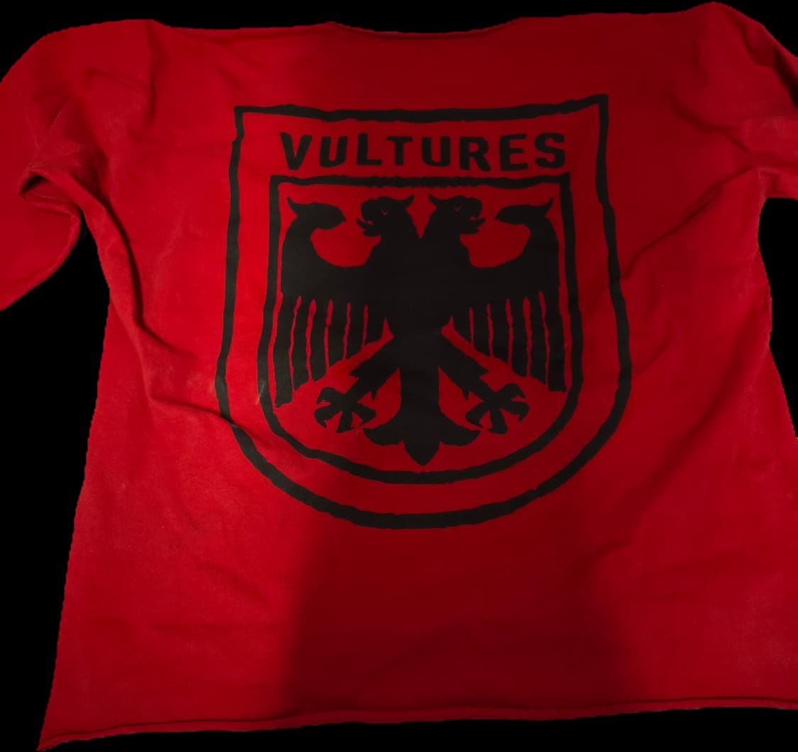 이지 벌쳐스 롱슬 레드  VULTURES LONG SLEEVE RED 1 상품이미지1