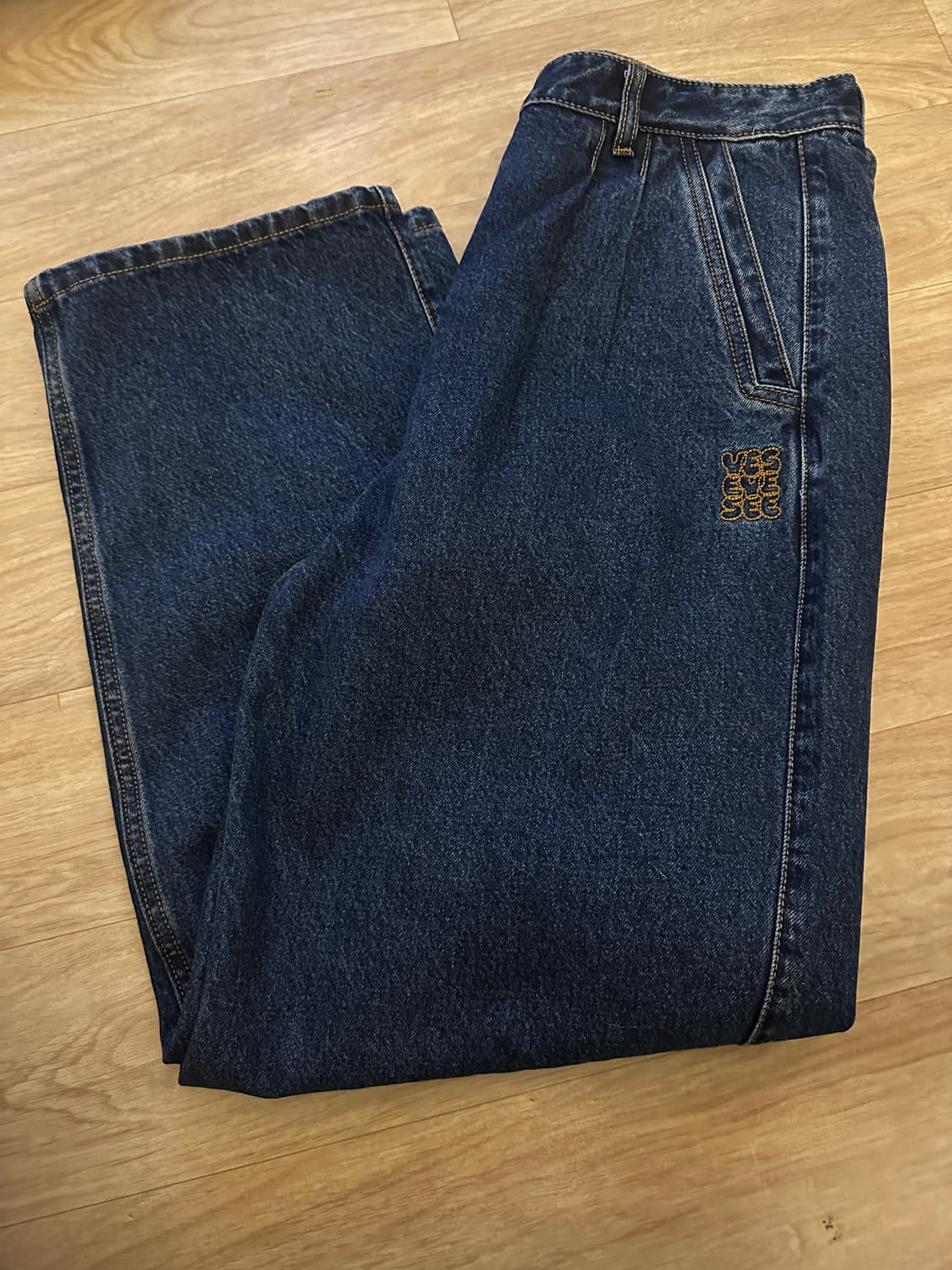 예스아이씨 투턱 데님 팬츠 중청 상품이미지1