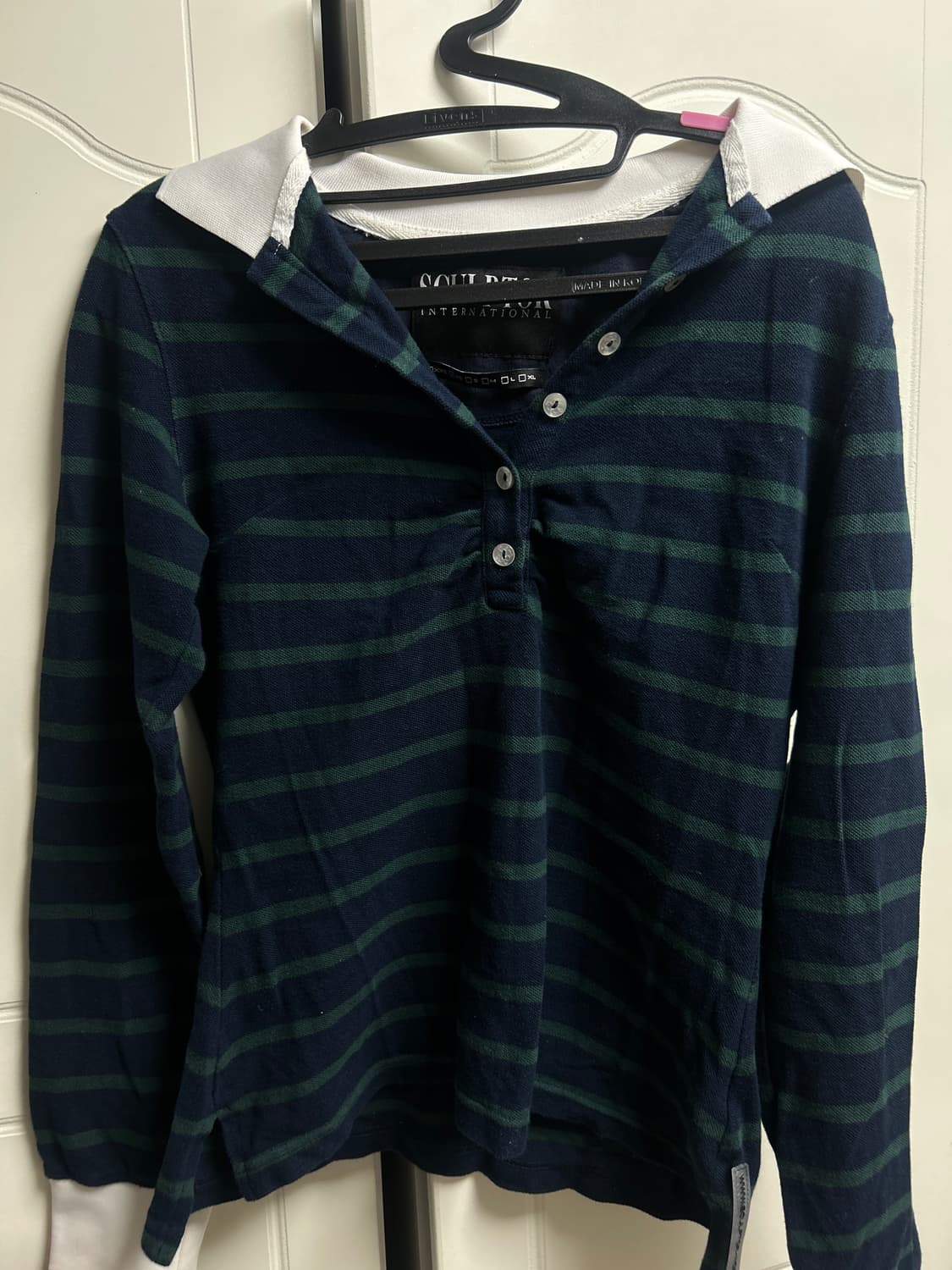 스컬프터 셔링 테니스 셔츠 스트라이프 네이비그린 상품이미지1