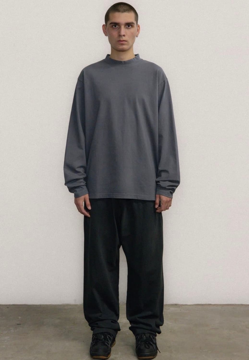 (새상품)이지갭 롱슬리브 티셔츠 다크그레이 L 상품이미지2