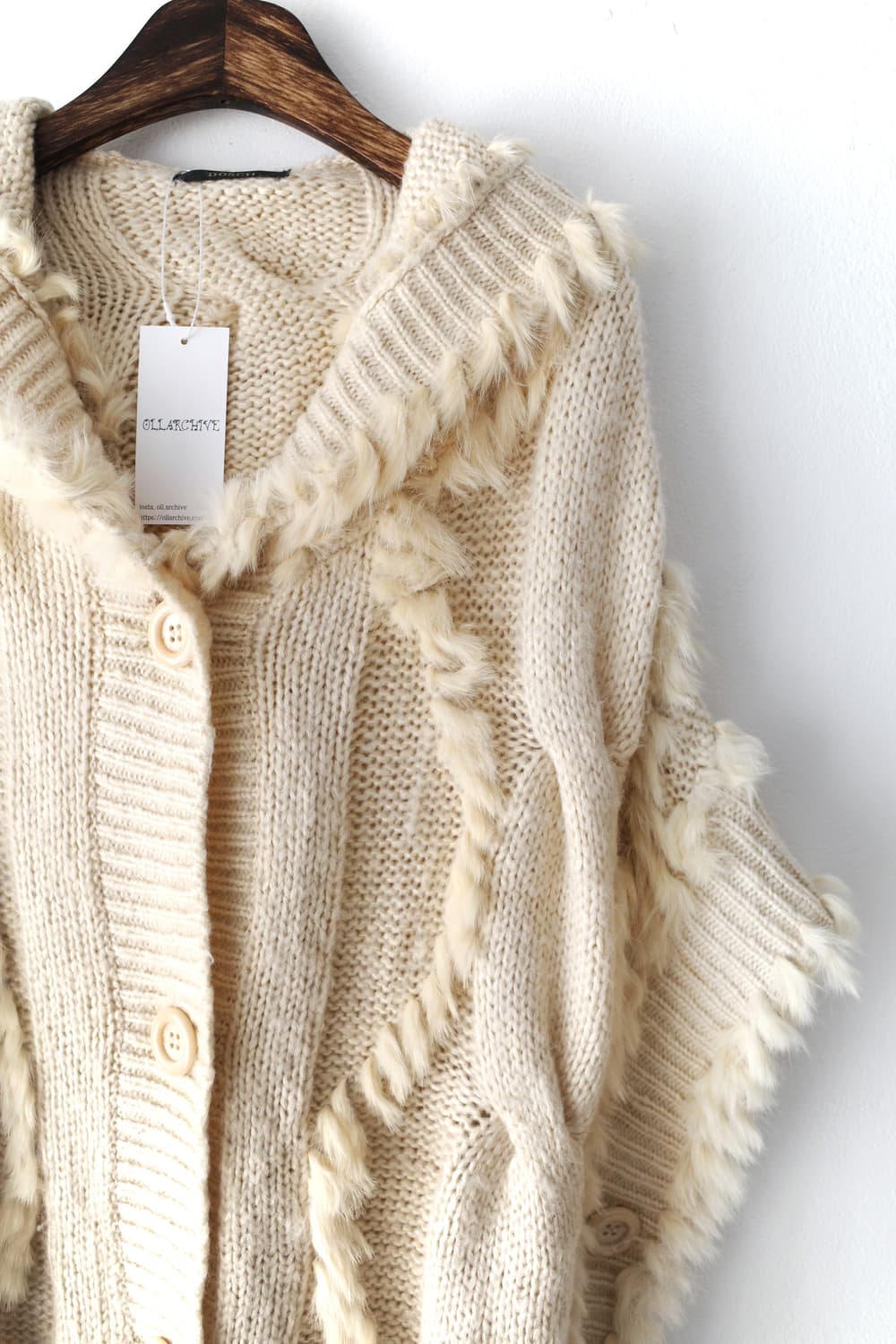 dosch) grunge fur cape 상품이미지3