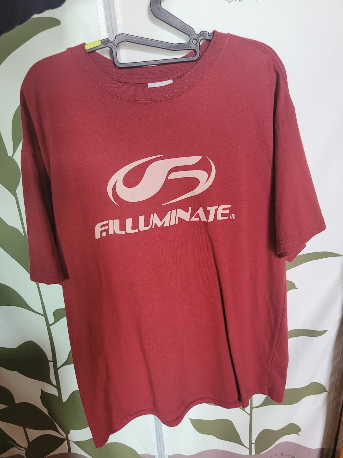 필루미네이트 레드 반팔 상품이미지1