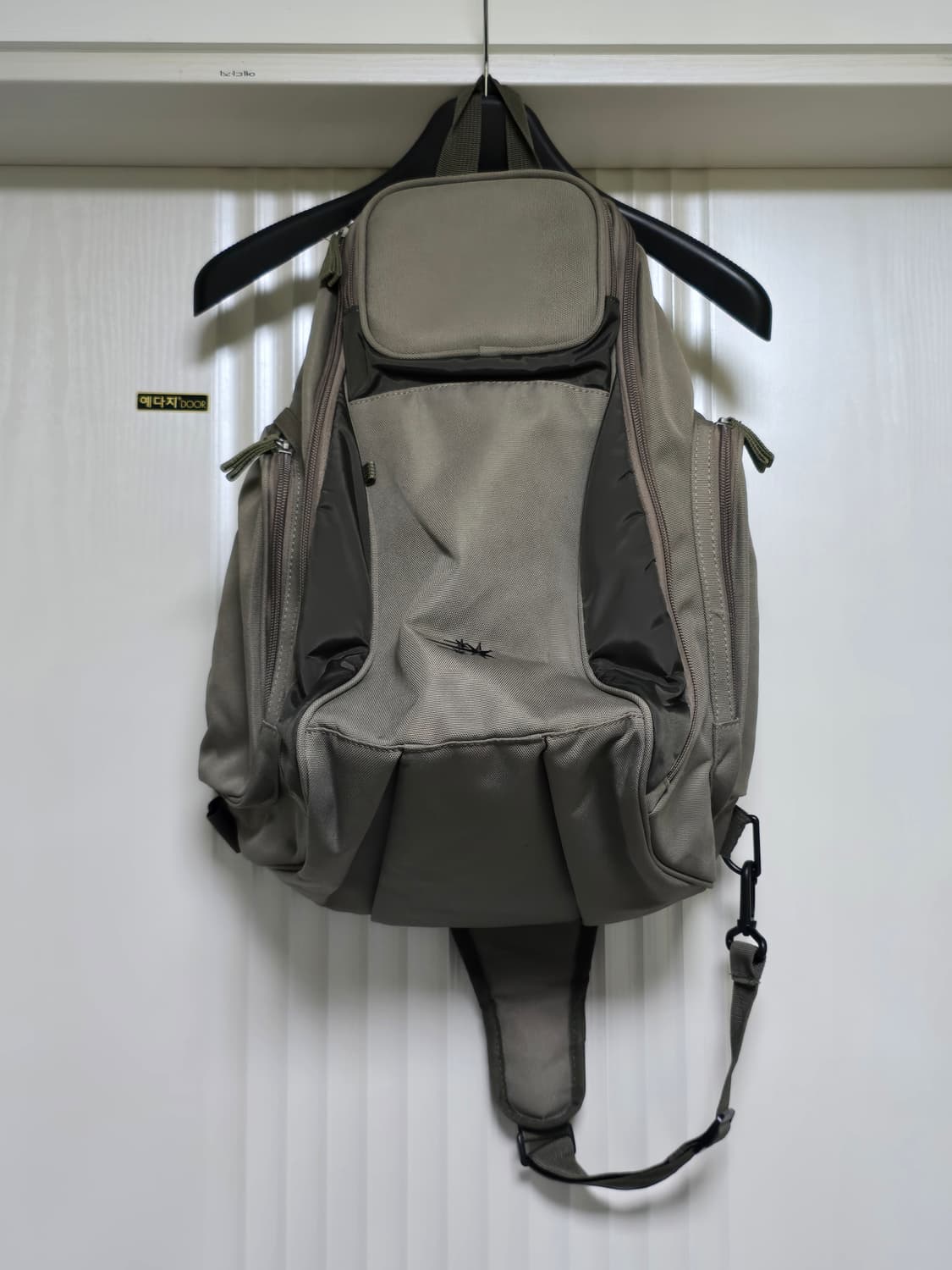나이스 고스트 클럽 슬링백 NGC SPORTY SLING BAG 상품이미지1