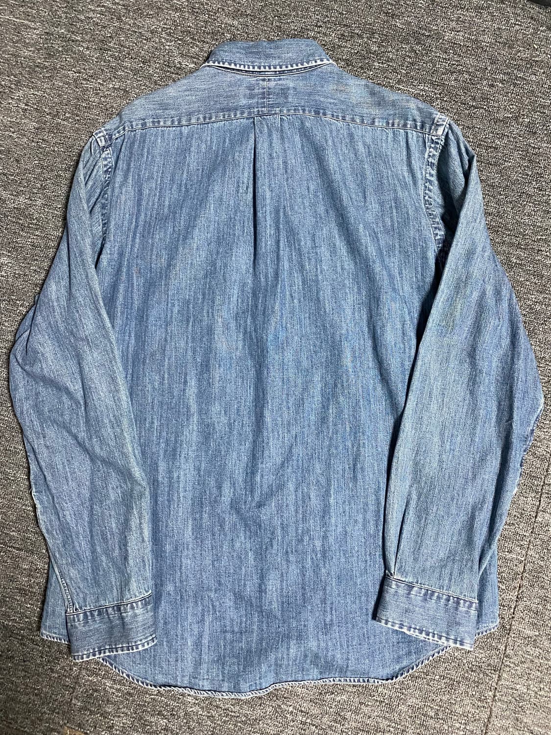 거의 새옷 옷정리 급처중. 최신형 QR택 폴로 청남방 상품이미지9