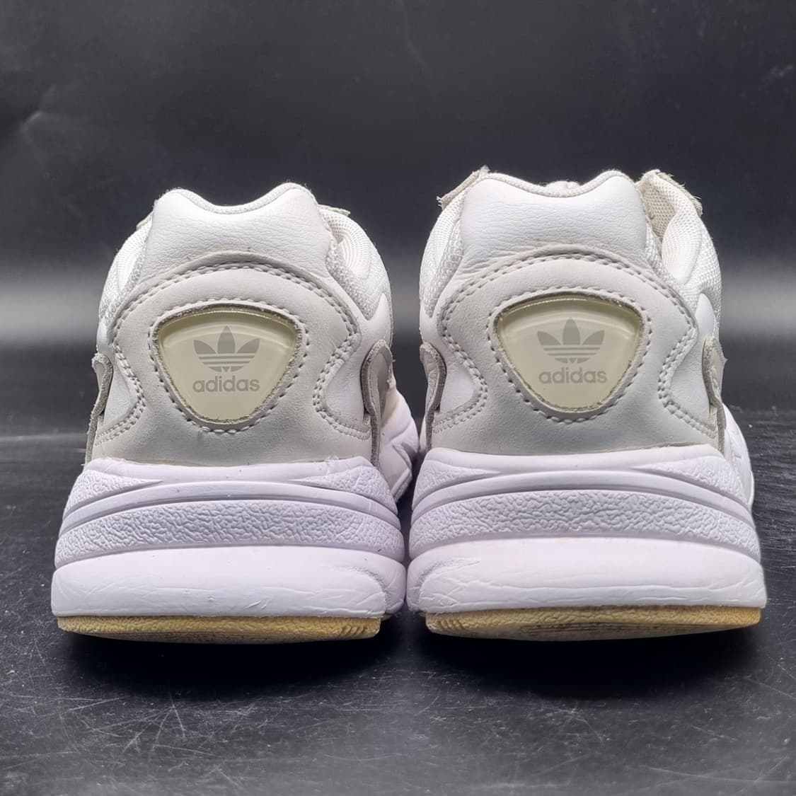 아디다스 팔콘 여성운동화240 상품이미지4