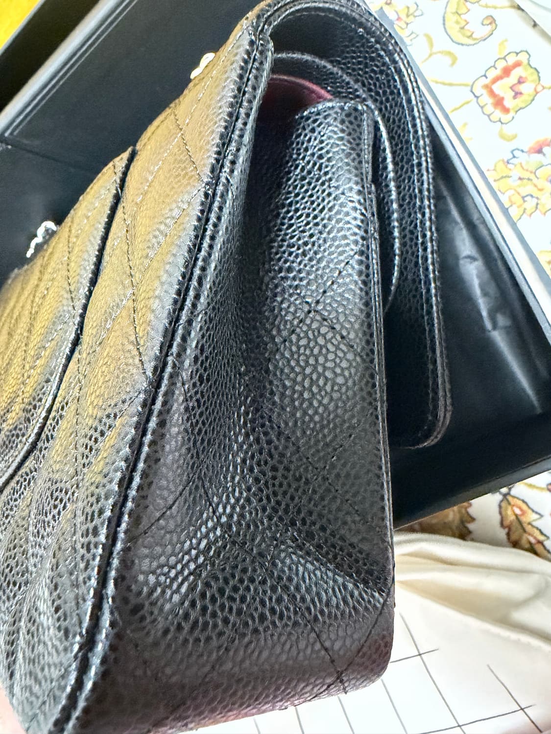 샤넬 클래식 미듐 블랙 은장 내장칩 상품이미지7