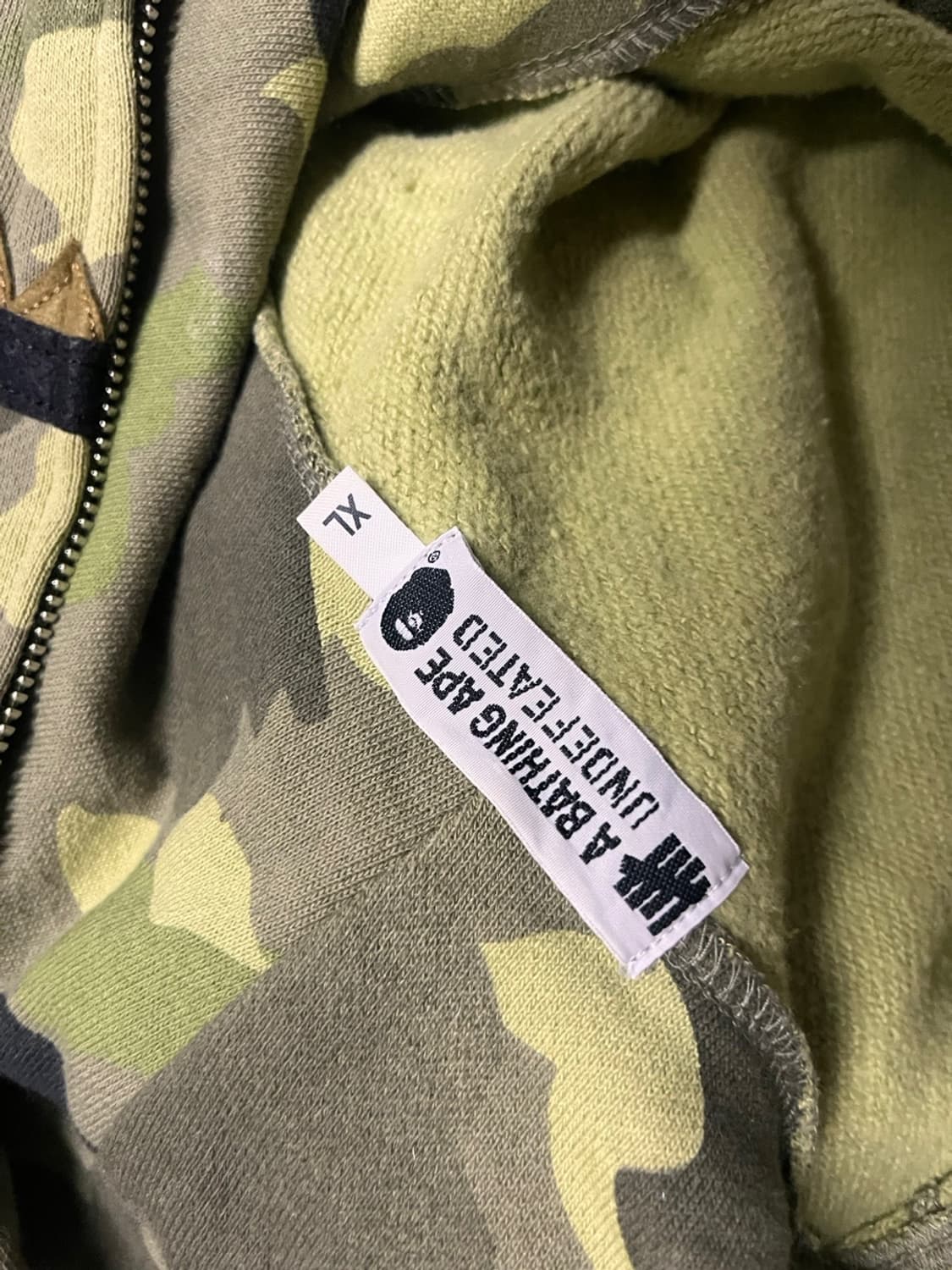 베이프 언디핏 콜라보 한정판 녹계 샤크 후드집업 상품이미지5