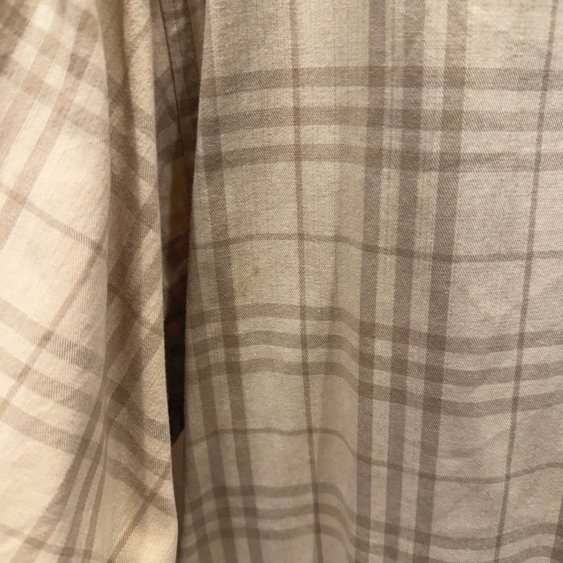 버버리 런던 코튼 반팔 체크 셔츠 로고 자수 포켓 디테일 베이지 상품이미지8