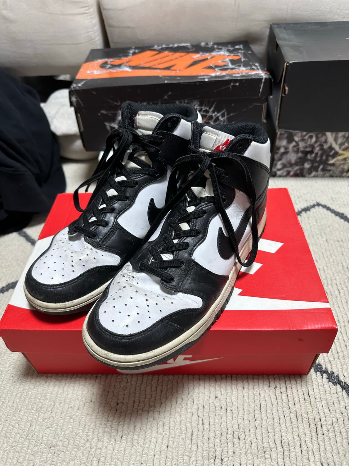 [275]나이키 덩크 하이 블랙 상품이미지1