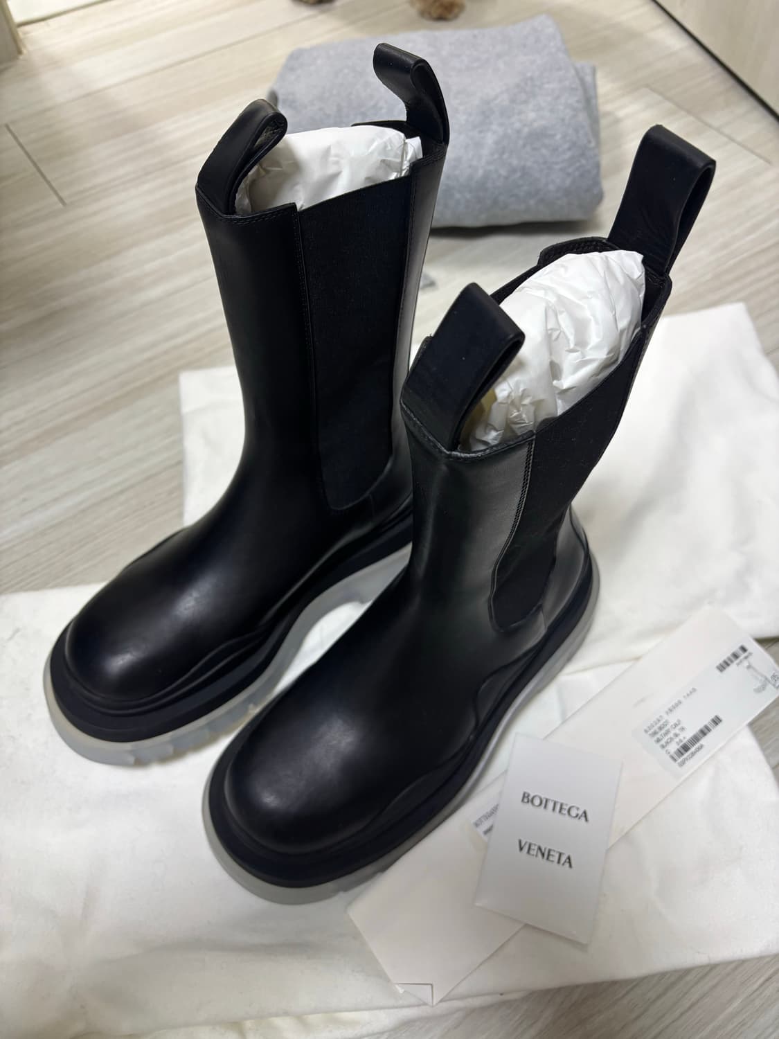 정품 보테가베네타 타이어부츠 36.5 새상품 상품이미지1