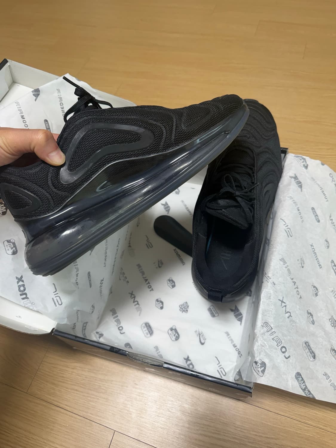 나이키 에어맥스 720 트리플블랙(260mm) 새상품급 상품이미지10