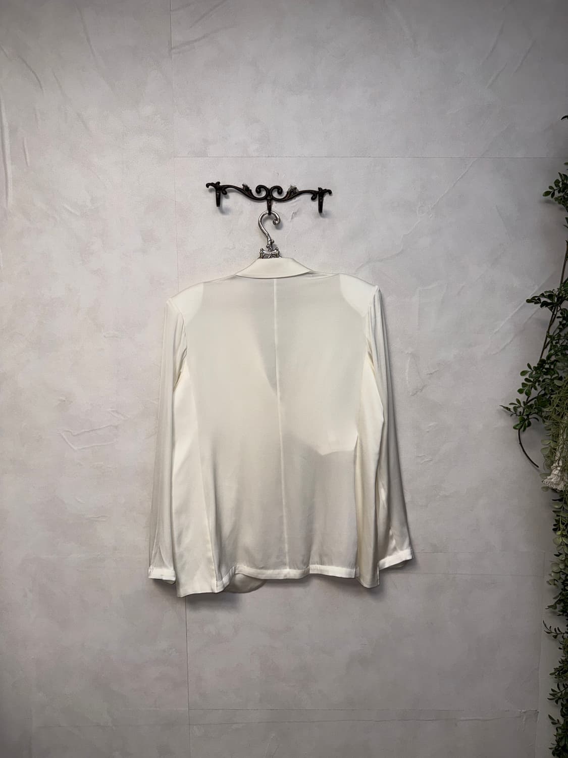 DINT white satin flower unbalance jk 상품이미지5