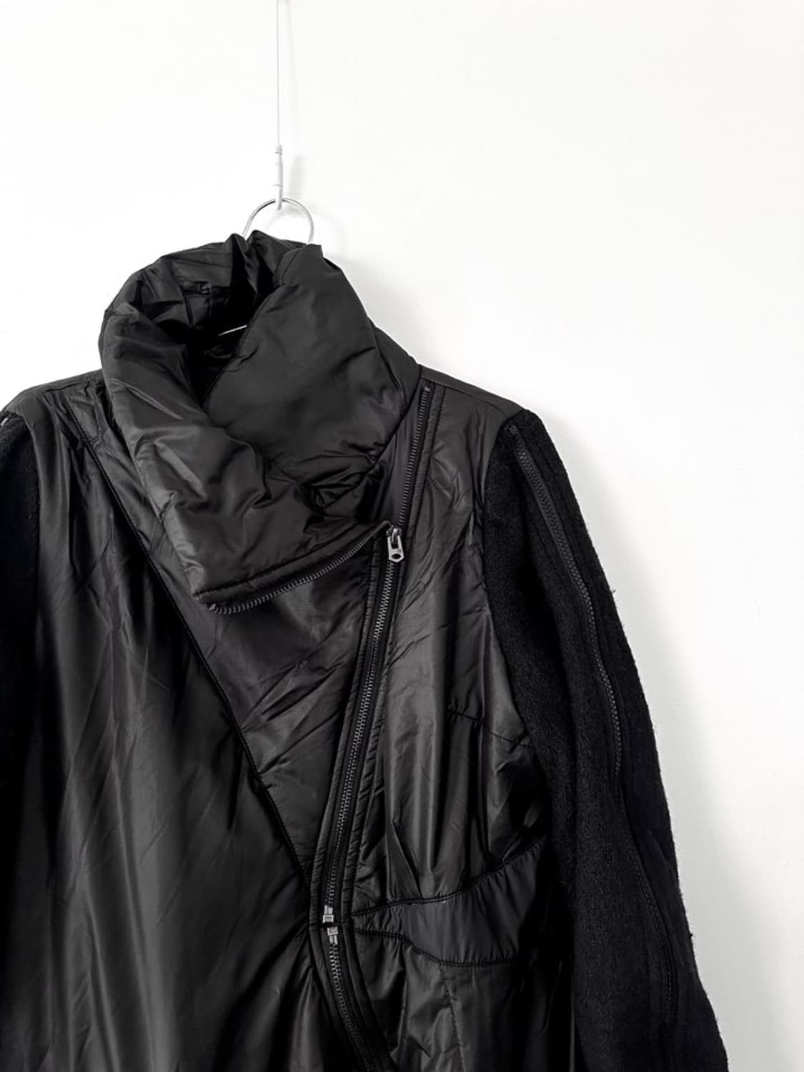 Gothic fair dual padded jacket / black 상품이미지3