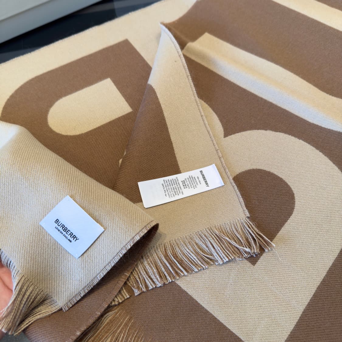 버버리숙녀 리버서블 스카프100% 램스울 상품이미지4