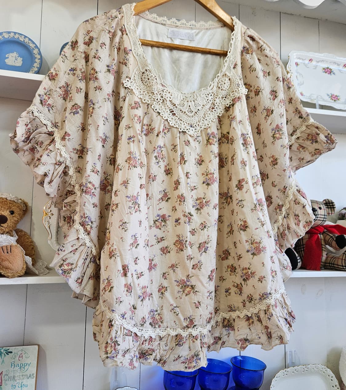 케이프플라워 프릴 망또형블라우스 상품이미지2